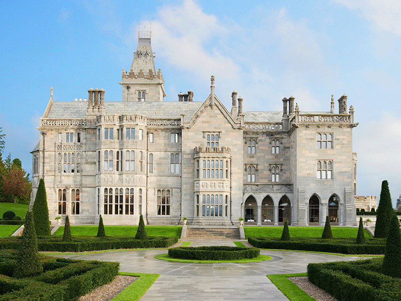 The Most Romantic Hotels for an Unforgettable Valentine’s Day Getaway