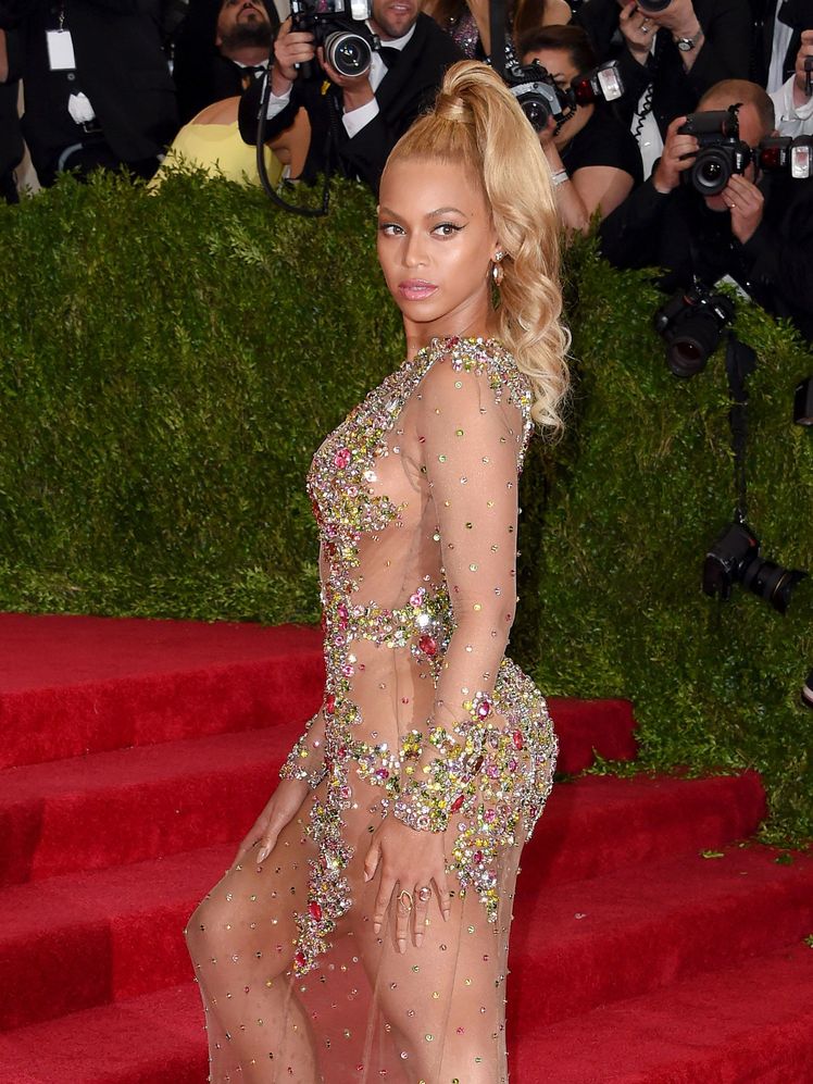 Beyoncé’s Greatest Fashion Moments, From Destiny’s Child Boy Scout to <em>Cowboy Carter</em> Vuitton